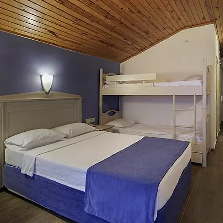 Club Turtas Resort 4*